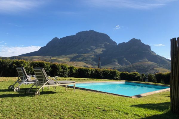 Reisezeit Herbst: in Stellenbsoch ist sonniges Wetter bei Le Pommier